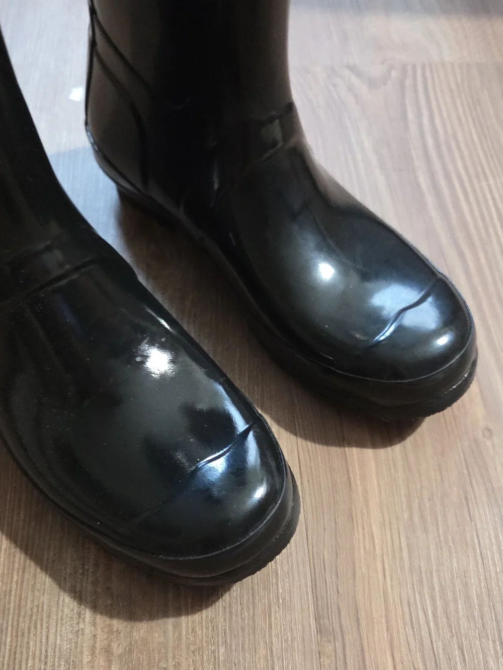 Hunter Women's Black Tall Gloss Rain Boots